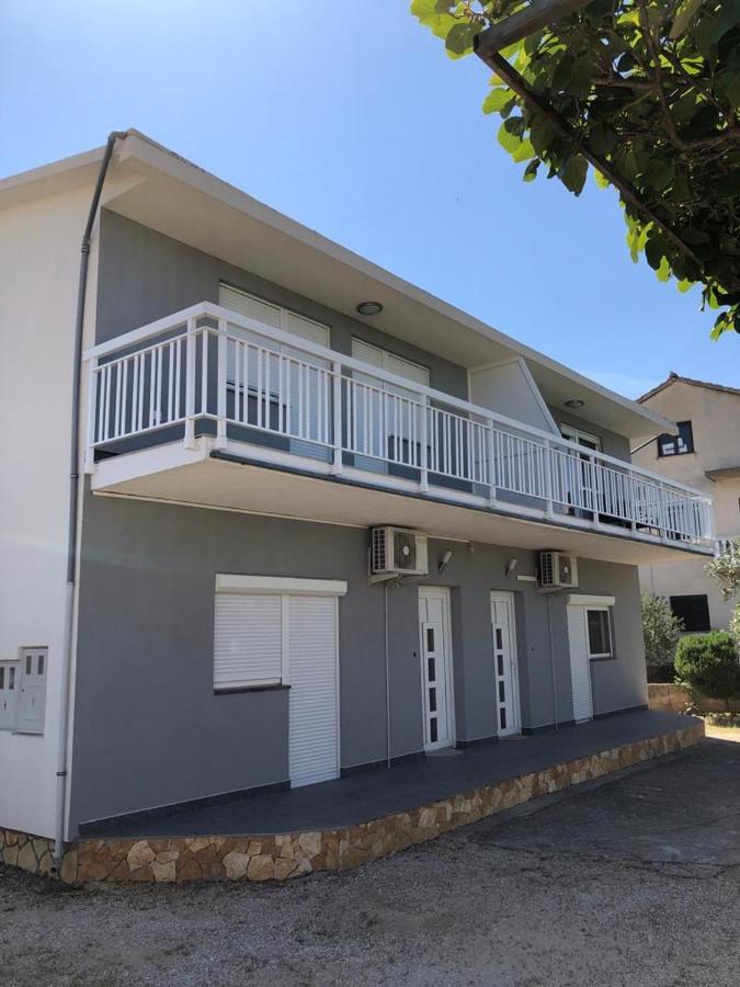 Apartmani Bolero - Obiteljski Odmor Vodice Extérieur photo