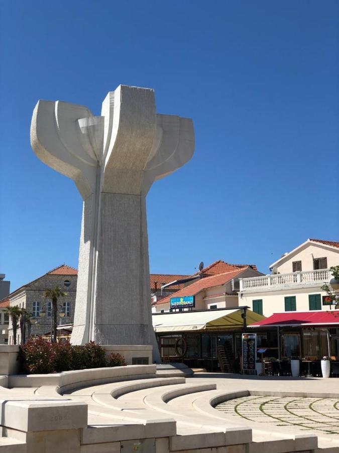 Apartmani Bolero - Obiteljski Odmor Vodice Extérieur photo